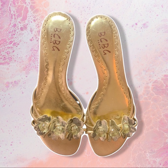 Y2K Vintage Gold Kitten Heels - Picture 5 of 8